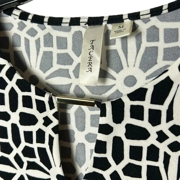 Tacera dress ,Med ,midi , shift,
geometric ,trim , - Picture 7 of 13